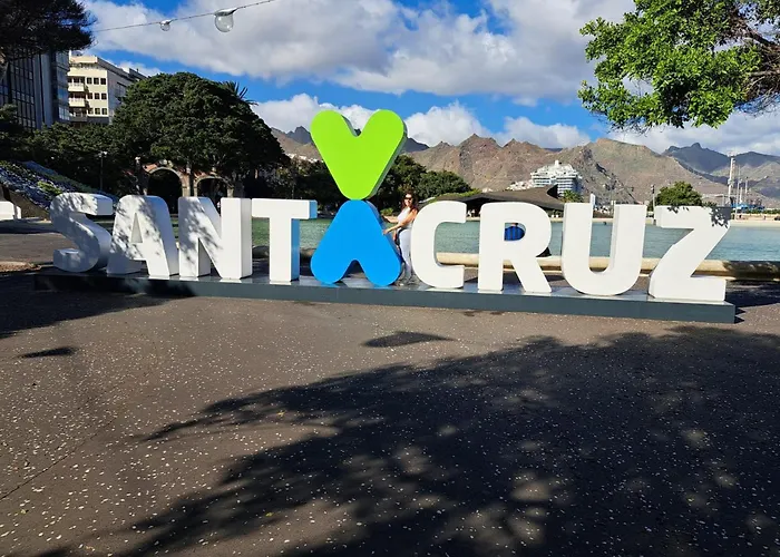 Ботель Yacht Experience Tenerife 24h Tour With Private Skipper & Private Hostess With Cocktails, Sandwiches, Free Minibar And Free Islandwide Pick-up And Return In A Tesla S Sportscar *