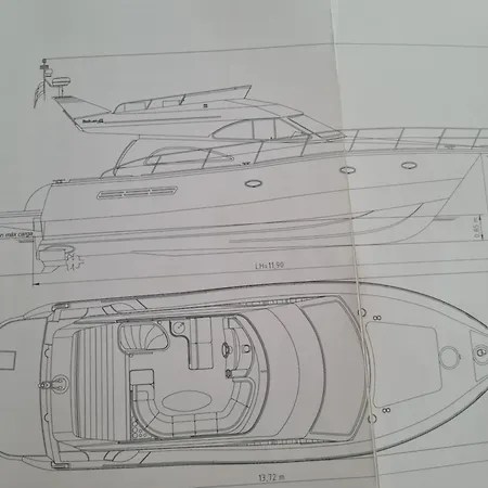 Botel Luxury Yacht Atrevida