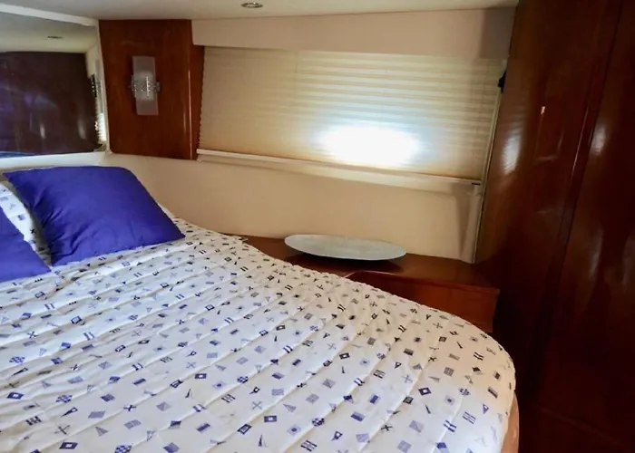 Luxury Yacht In Cruz Port Optional At Extra Cost Tour With Skipper & Stewardess, Cocktails, Food, Islandwide Pick-up And Return